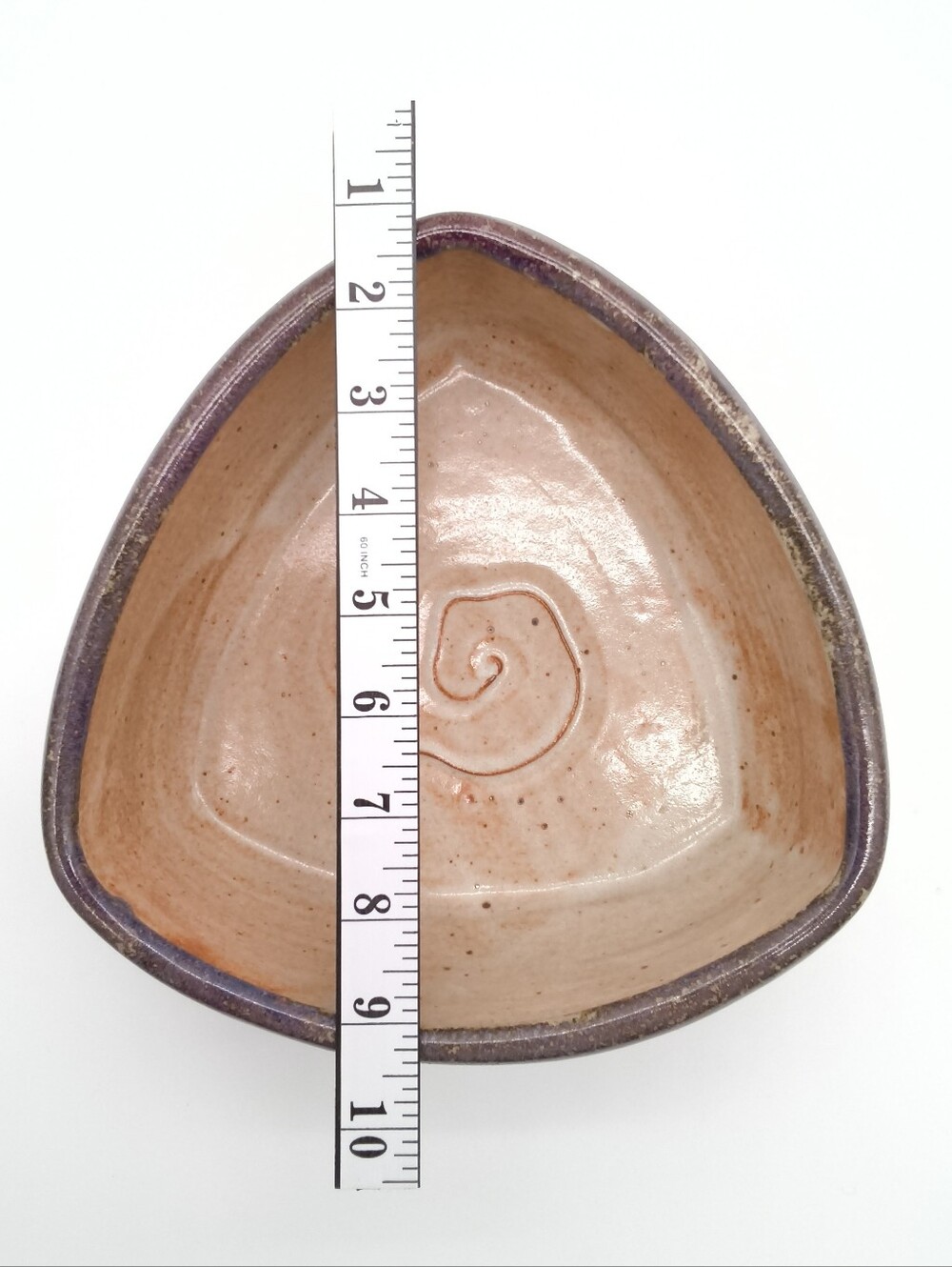 Handcrafted Signed Ceramic Rounded Triangular Bowl - Picture 9 of 13